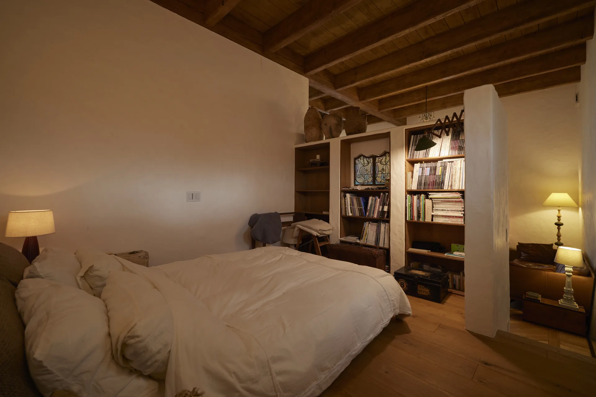 ANTiQ 一宮モデルハウス 寝室 無垢材の天井